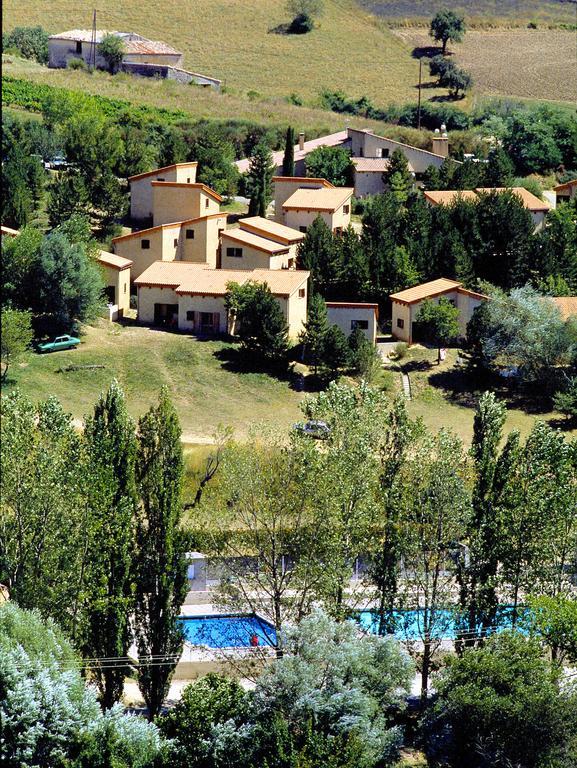 Hotel Vvf Drome Provence Montbrun-les-Bains Exterior foto